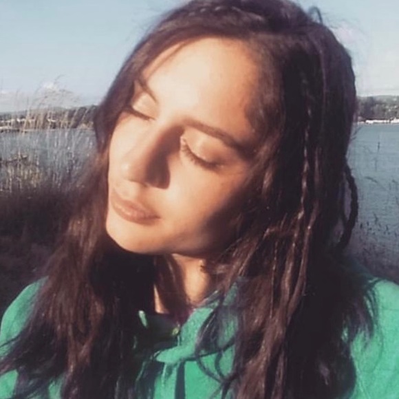 +ALL ABOUT ABBY+ - Picture 2 of 5